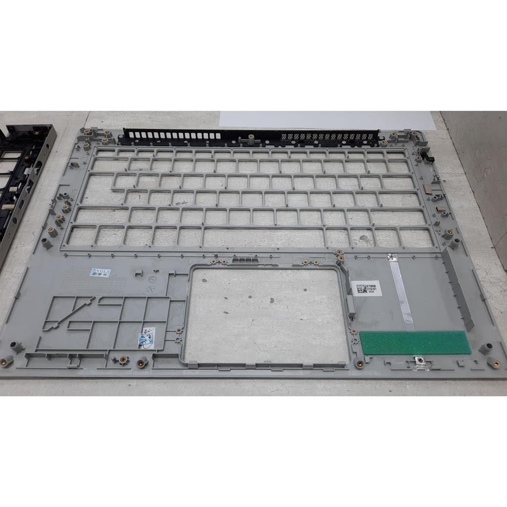 Notebook Bezel Palmrest For Lenovo ideapad 7000-14 520S-14 320S -14IKB Silver